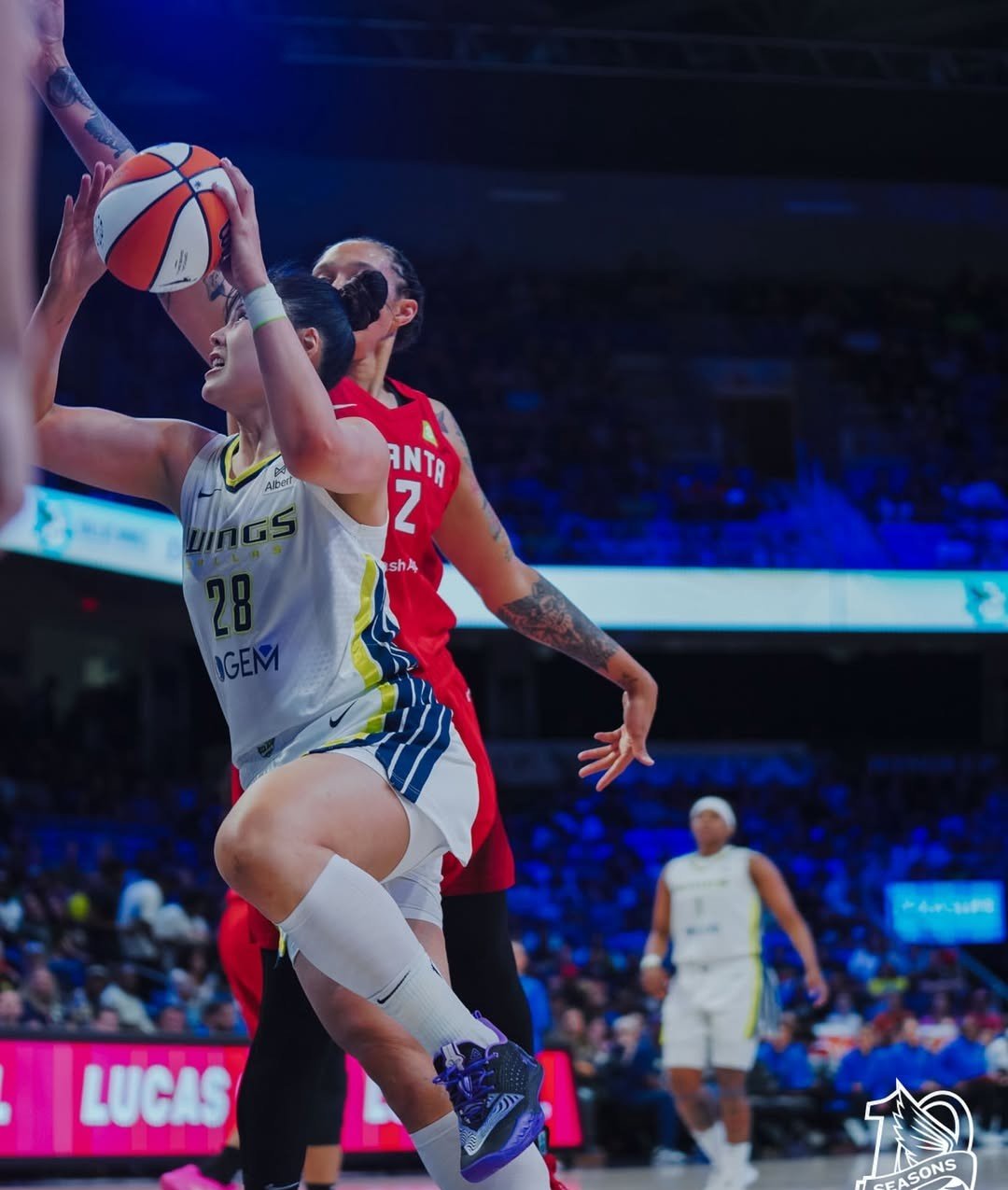 里程碑夜！多特蒙德篮板制胜，NBA季后赛今夜刷纪录，媒体盛赞，资深球员宣示担当