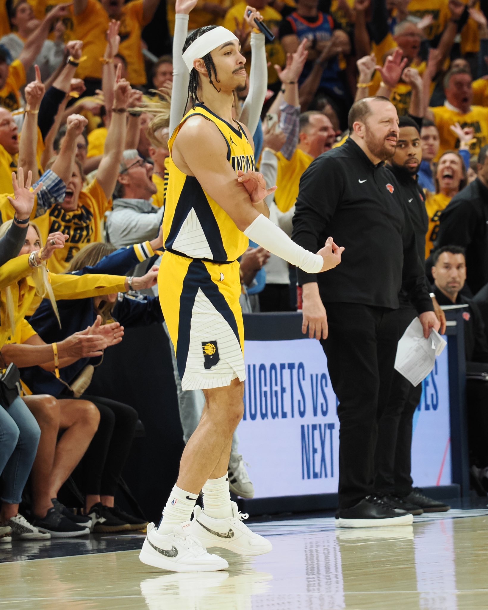 欧文续约独行侠