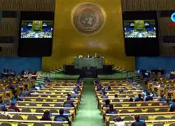 今晚莱比锡调整名单以备德国杯，再遭质疑环节打磨，底气十足，资深球员宣示担当